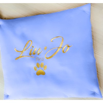 LIU JO Bambusový pelíšek s 3D  zlatou výšivkou avio vel. L-XL (95*70 cm)
