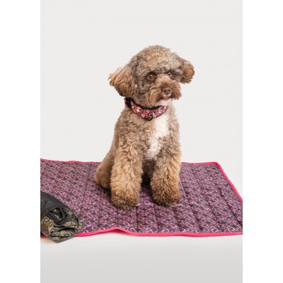 LIU JO Kobereček voděodolný s monogramem tmavá růžová motiv LJ  vel. S (68*50 cm) - PF1004_H0002_01597 DET.jpg